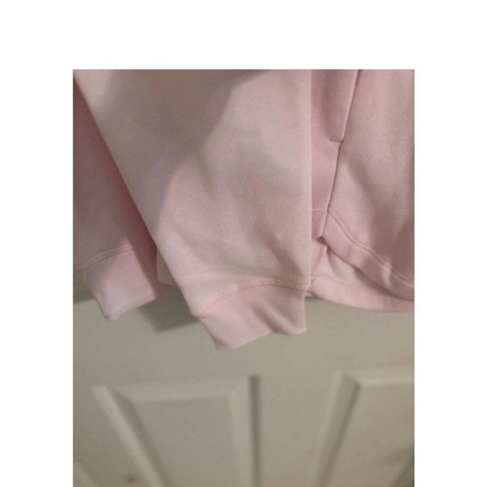 NWT Reebok Women's Crewneck 2-piece Short Set Frosted Berry Pink Sz M $95 - Picture 3 of 9